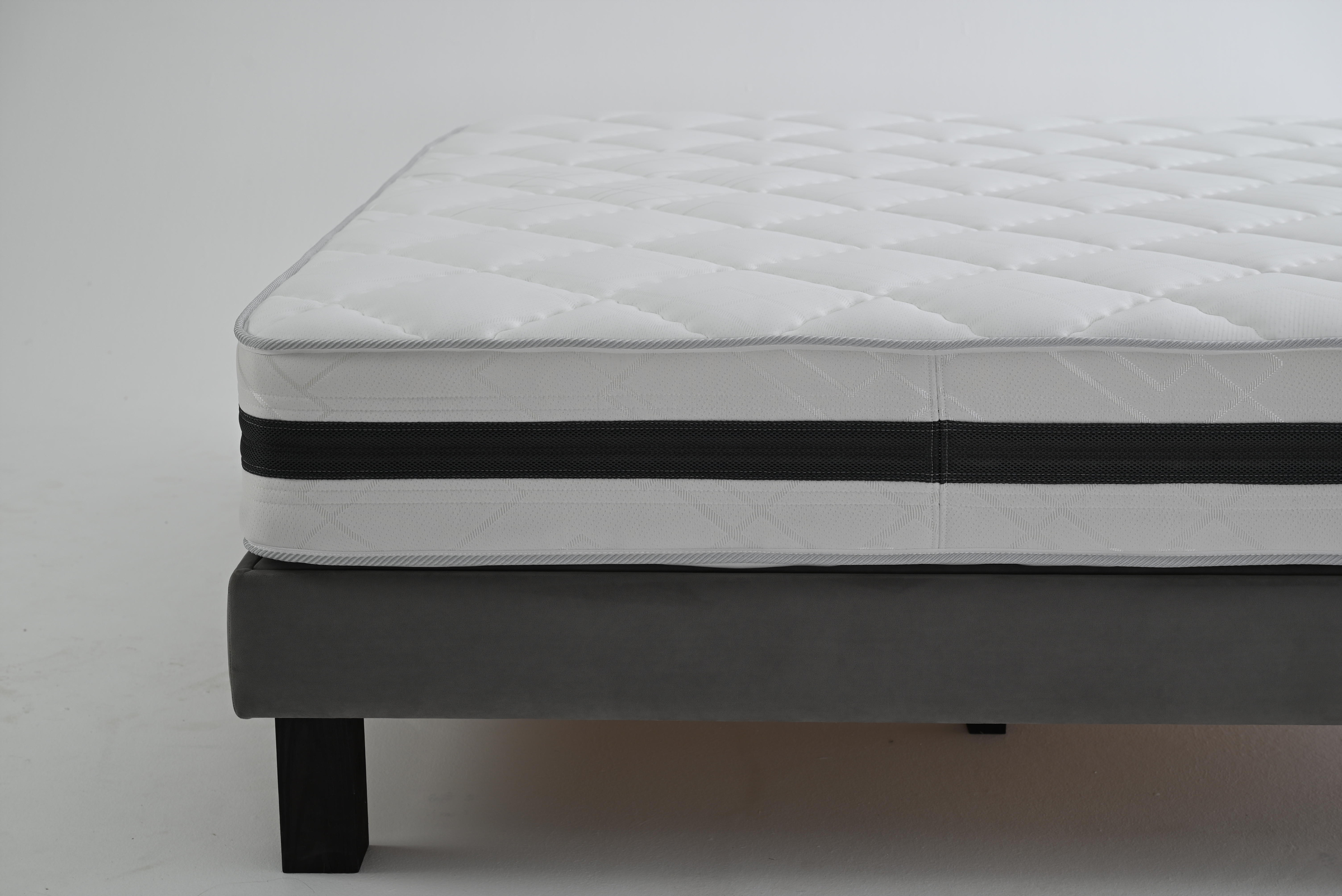 Матрас пружинный Бриз-М