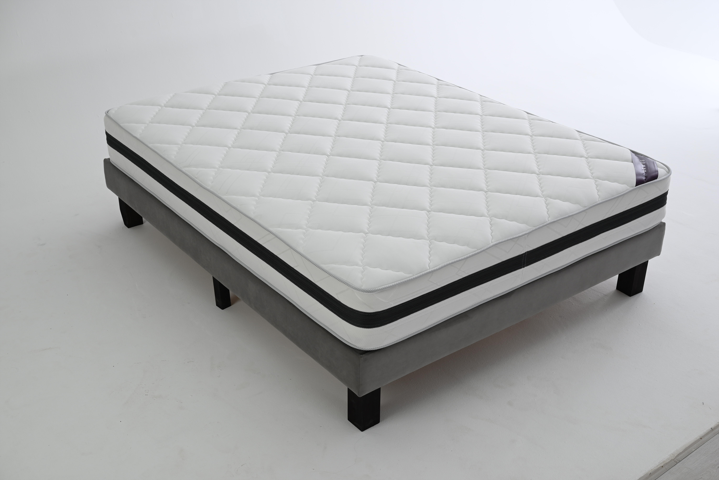 Матрас пружинный Бриз-М