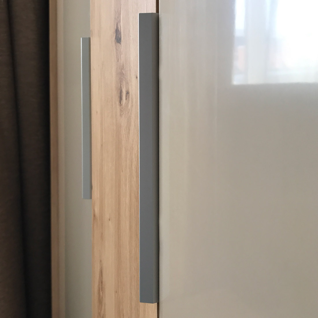 Спальня Наполи (дуб золотой/белый глянец)