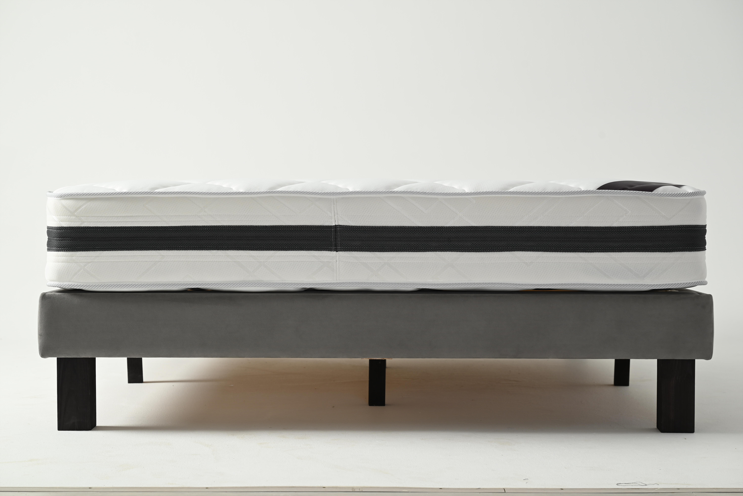 Матрас пружинный Бриз-М