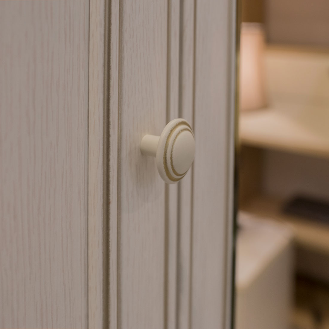 Неглубокий шкаф-пенал Верди (дуб Белуна) левый